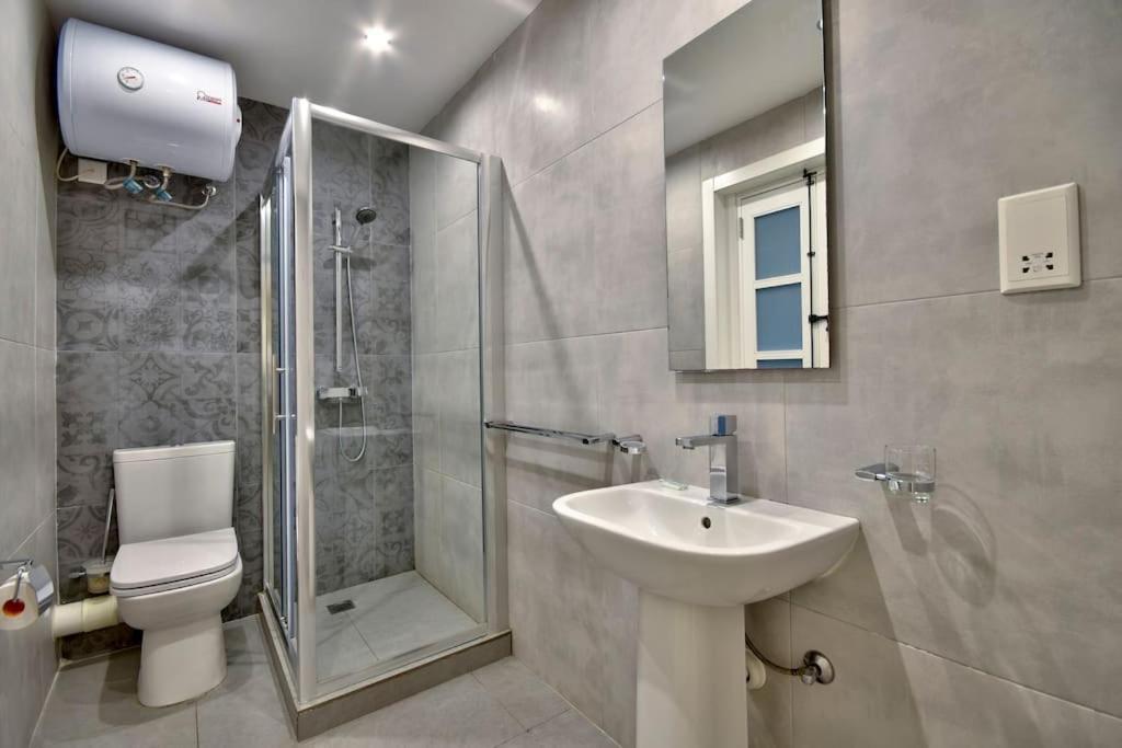 Vallettastay - Orangerie Two Bedroom Apartment 201 Luaran gambar