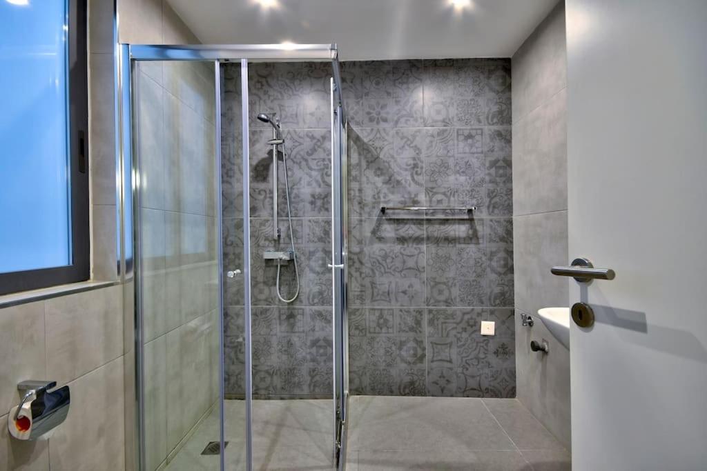 Vallettastay - Orangerie Two Bedroom Apartment 201 Luaran gambar